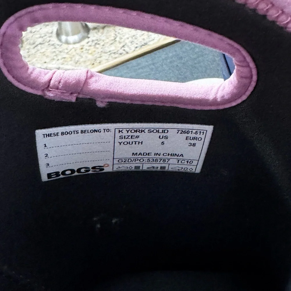 🥾🆕Bogs York Solid Waterproof Insulated Midcalf Rubber Boot Grape/Raisin, Size 5🥾